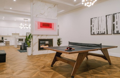 Midtown Village Apartment | Sonder The Witherspoon | One-Bedroom Apartment