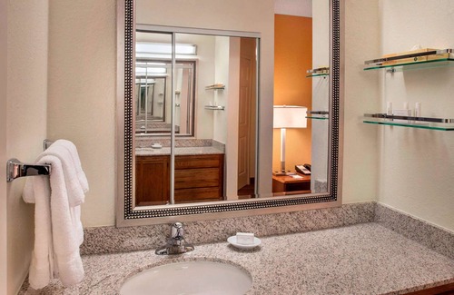 Bethlehem Hotel | Sonesta ES Suites Allentown Bethlehem Airport
