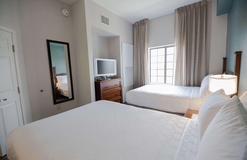 Highlands - Perkins Hotel | Sonesta ES Suites Baton Rouge University at Southgate