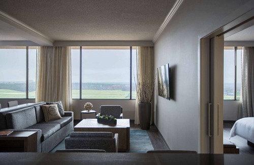 Nashville Hotel | Sonesta Nashville Airport