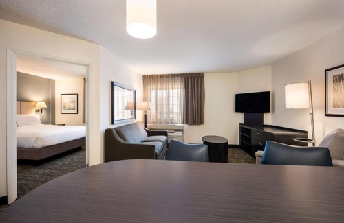 Plano Hotel | Sonesta Simply Suites Plano Frisco