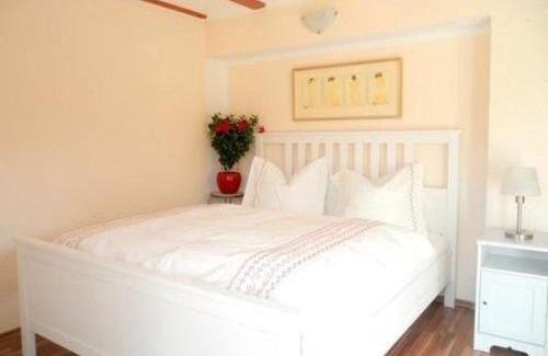 Bad Elster Apartment | Sonnige Ferienwohnung in Bad Elster mit Eigener Terrasse