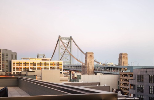 Old City Apartment | Sosuite 1BR Apt w W/d, Shared Roofdeck