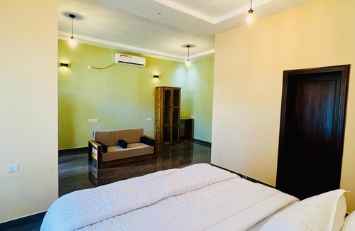 Pottuvil Division 2 Hotel | Sound Sleep Resort
