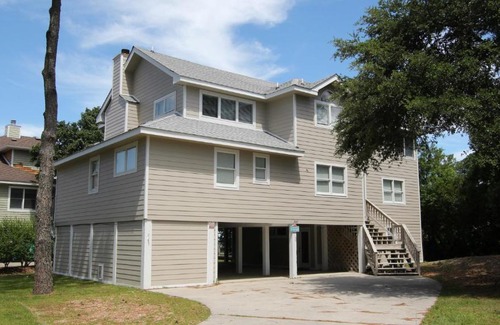Corolla Light House | Soundfront, Sound View, Hot Tub, Community Amenities, 528, Celestial Haven