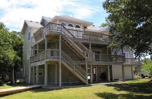 Corolla Light House | Soundfront, Sound View, Hot Tub, Community Amenities, 528, Celestial Haven