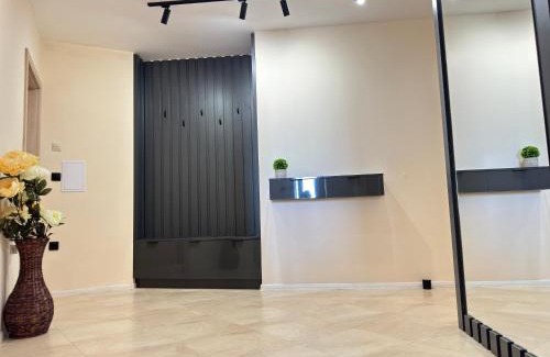 Varna Apartment | South Bay Luxury Apartment