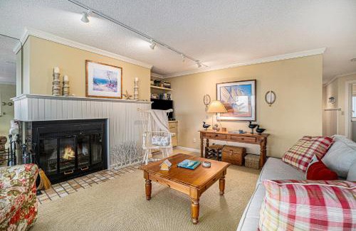 Glen Arbor Apartment | South Beach 33