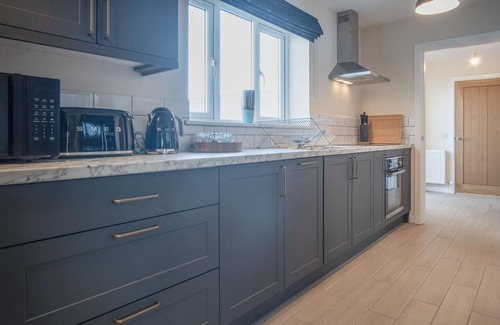 Tavernspite House | South Carvan View - 4 Bedroom Holiday Home