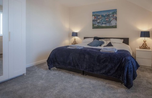 Tavernspite House | South Carvan View - 4 Bedroom Holiday Home