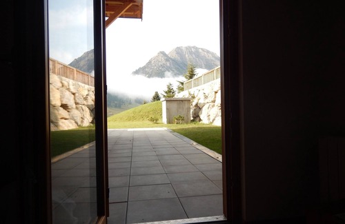 Montgenevre Apartment | South facing apartment - new- luxurious- 68 m² - 6/8 sleeps - terrace