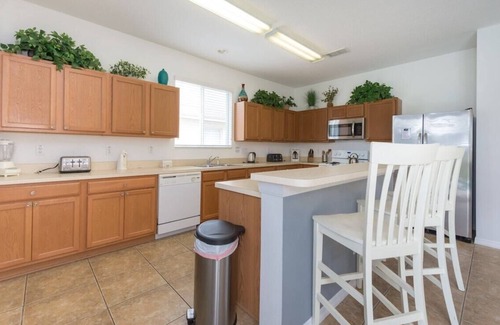 Highgate Park House | South Facing Pool & Spa - Spacious - Game Room - Nr Disney