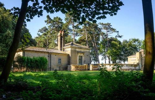 Holkham House | South Lodge East