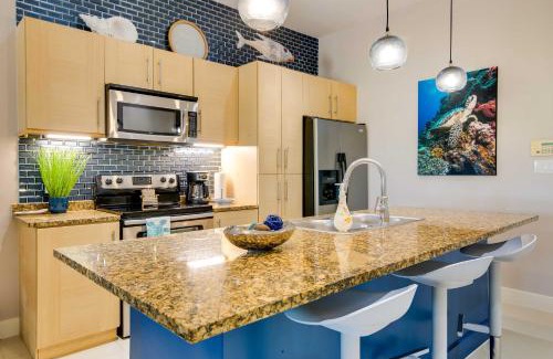 South Padre Island Apartment | South Padre Island Condo Walk to Beach!