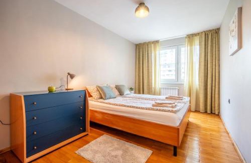 rayon Triaditsa Apartment | South Park Flawless Style and Comfort