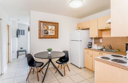 Medley Apartment | South River Suites