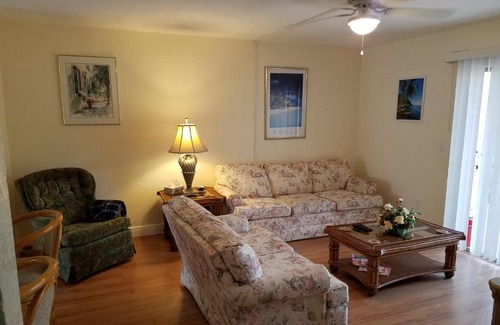 Gulf Gate Estates Apartment | South Sarasota Apartment
