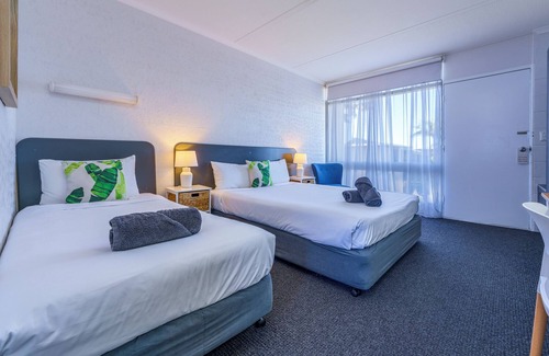Merimbula Hotel | South Seas Motel