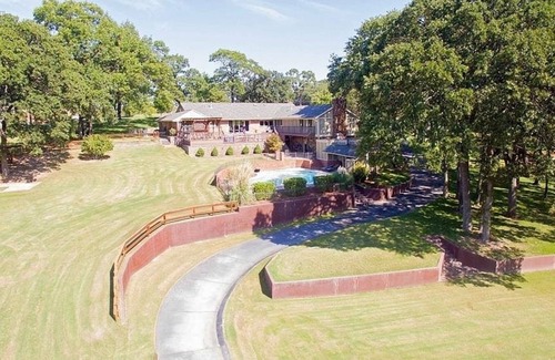 South Tulsa House | South Tulsa Private Gated Oasis