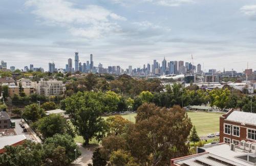 South Yarra Apartment | South Yarra Serenity on Chapel St with City Views