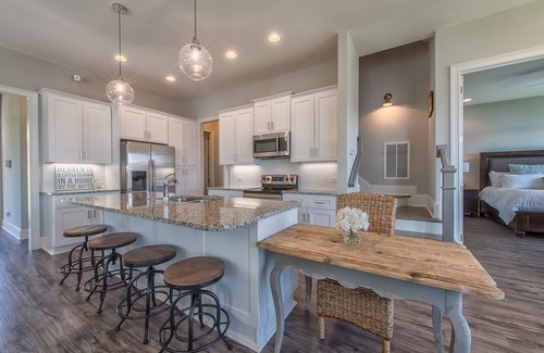 Lake Norman of Catawba House | Southern Breeze lake front property is pet friendly for an additional fee