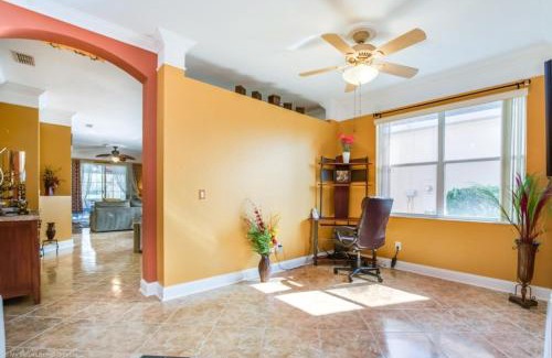 Highlands Reserve Villa | Southern Charm 4 Bed & 2 bath Private Pool Home villa