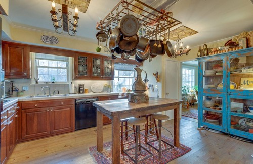 Green Hills House | Southern Charm meets Old World Hospitality