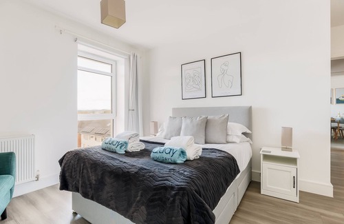 Hamworthy Apartment | Southern Comfort - an apartment that sleeps 4 guests in 2 bedrooms
