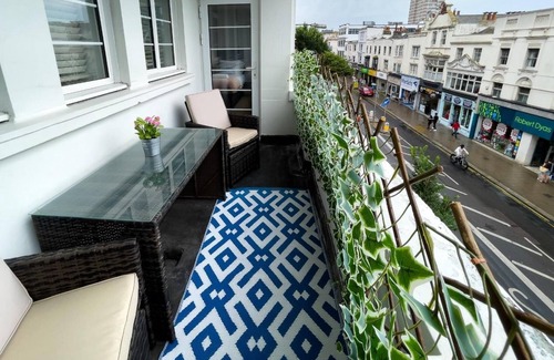 Montpelier Apartment | Southern View 3 By My Getaways