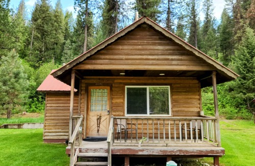 Lowman Cabin | Southfork Lodge Cabin 3