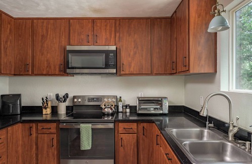 Bailey Cabin | Southwest Mountain Getaway w/Hot Tub & Game room, Pet-friendly