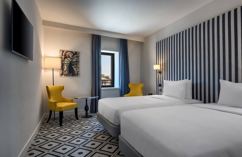 Carcassonne Hotel | SOWELL COLLECTION Hôtel du Roi & SPA