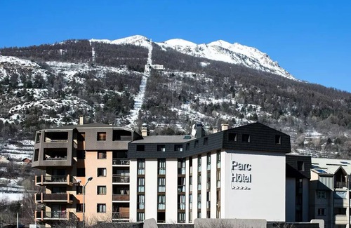 Briancon Apartment | SOWELL HOTELS Le Parc & SPA* - Superior Double Room