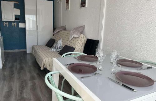 Saint-Pierre-la-Mer Apartment | SP490-039 Appartement 2 pièces SAINT PIERRE LA MER