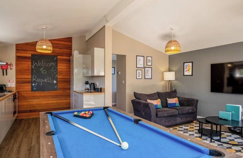 Raywell Ski Chalet | Spa Escape (Pet Garden)