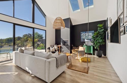 Dunsborough House | Space+Light lounge by pool walk to town beach