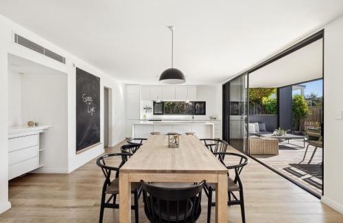 Dunsborough House | Space+Light lounge by pool walk to town beach