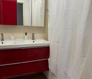 Mantes-la-Jolie Apartment | SPACIEUX Appartement de Charme, près de Paris