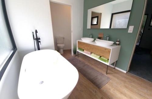 Pont-Aven Apartment | Spacieux au cœur de Pont-Aven Au Bois d'Amour 1-6p