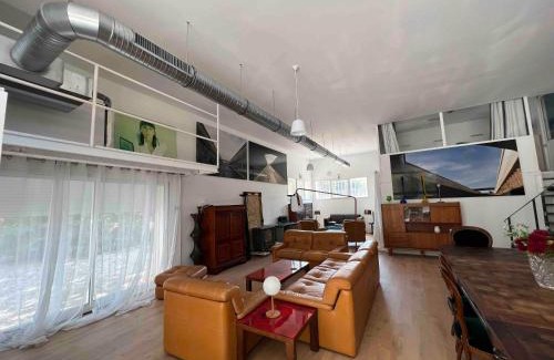 Espira de l'Agly House | Spacieux Duplex Atelier D’artiste