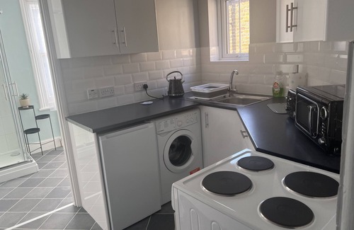Herne Bay Apartment | Spacious 1-bed Apartment in the Heart of Herne Bay