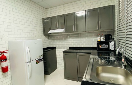 Al Jerf 2 Apartment | Spacious 1-bedroom hotel apartment with WiFi, AC in fabulous Ajman -2025