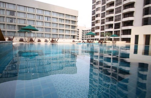 Kollupitiya Apartment | Spacious 1-BR Apt. 9th Fl. in 5-Star Cinnamon Grand Hotel Complex, Colombo, SL.