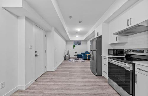 Southwest Edmonton Apartment | Spacious 1BHK close to Whyte ave Downtown