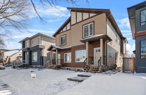 Southwest Edmonton Apartment | Spacious 1BHK close to Whyte ave Downtown