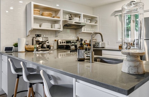 Mont-Tremblant Condo | Spacious 2 BDR with Lake & Mountain Views!