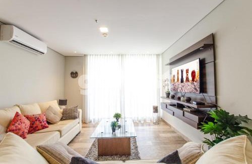 Asuncion Apartment | Spacious 2 Bedroom Apt In Villa Morra