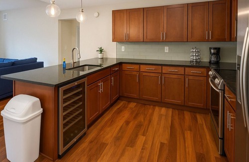 Downtown Cleveland Apartment | Spacious 2-Bedroom Retreat in Downtown Cleveland