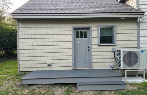 Pond Cove House | Spacious 2-bedroom townhouse minutes to beaches/old port/airport