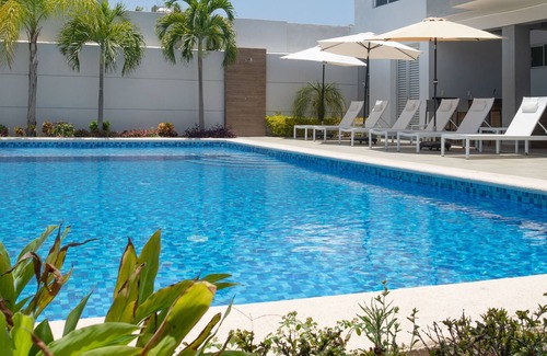 Villa Marina Apartment | Spacious 2 Bedroom Villa with Beautiful Sunset